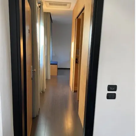 Luxury Rooms Padova Station Exterior foto